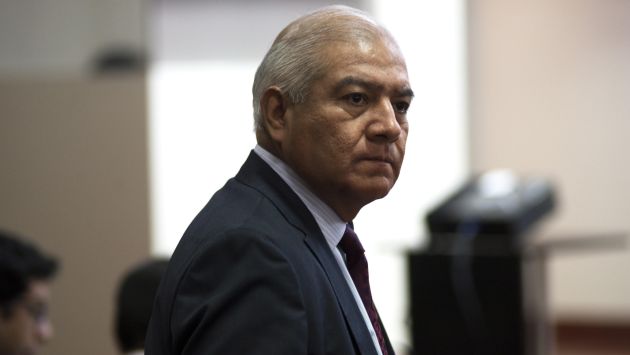 Wilfredo Pedraza pediría traslado de penal para Nadine Heredia "si la situación no mejora". (EFE)