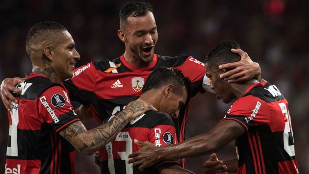 Flamengo y Palmeiras se enfrentan por la fecha 15 del Brasileirao 2017. (AFP)