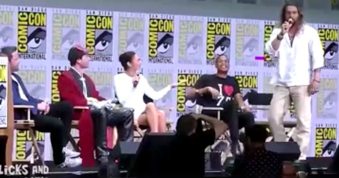 Comic-Con 2017: 'Aquaman' le hizo una broma pesada a un niño que preguntó por 'Superman' (Comic-Con)