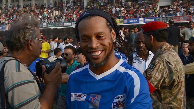 Ronaldinho fue campeón del mundo con Brasil en el 2002. (Gettyimages)