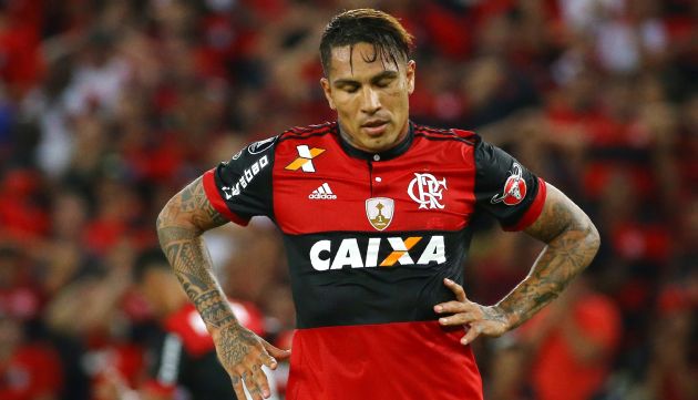 Paolo Guerrero es ídolo en el Flamengo. (Reuters)