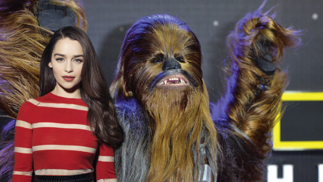 'Star Wars': Emilia Clarke celebra junto a 'Chewbacca' sus 10 millones de seguidores en Instagram (Composición)