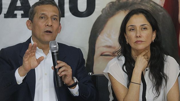 Ollanta Humala y Nadine Heredia: Sus hijas llegaron esta noche a Lima. (Luis Centurión)