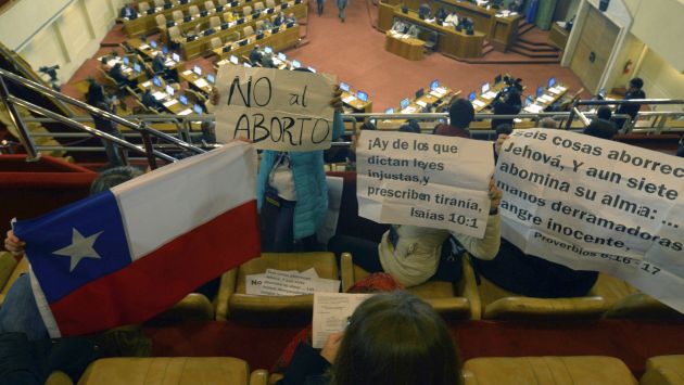 Congreso de Chile aprobó proyecto para despenalizar el aborto en tres casos. (EFE)