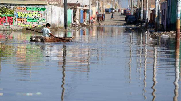 Miles de familias fueron afectadas por el fenómeno de El Niño (Agencia Efe)