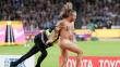 Este nudista se robó las miradas en la despedida de Usain Bolt [VIDEO] 