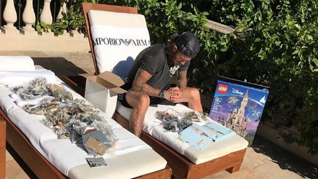 David Beckham vive uno de los momentos más complicados de su vida al tratar de armar un castillo de Lego para su hija (Instagram)