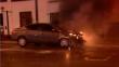 Automóvil se incendia durante la madrugada en Breña [VIDEO]