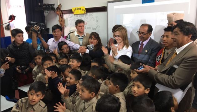 Ministra Martens supervisó colegios en Cusco. (Minedu)