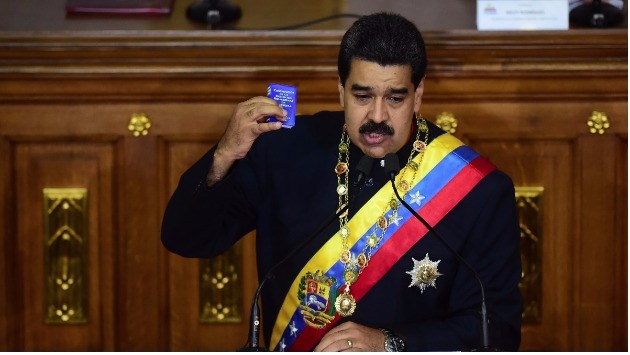 Nicolás Maduro suele acusar a sus adversarios de traición a la patria y terrorismo. (AFP) 